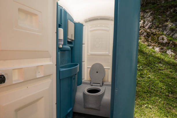Porta potty rental for outdoor events in Dupo, IL