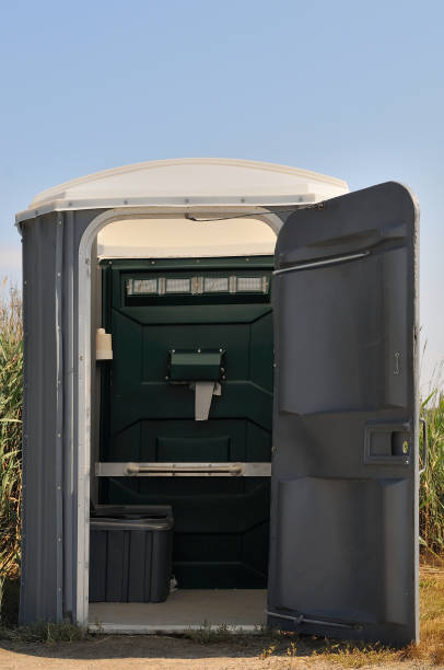 Best Luxury portable toilet rental  in Dupo, IL